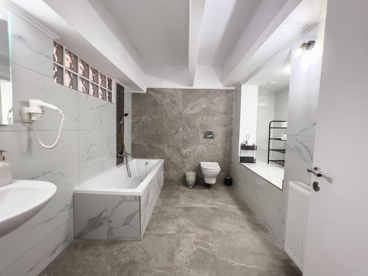 Family Apartment Sighisoara Ngoại thất bức ảnh