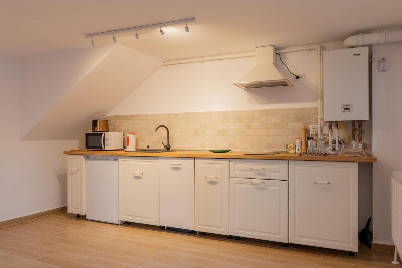 Family Apartment Sighisoara Ngoại thất bức ảnh