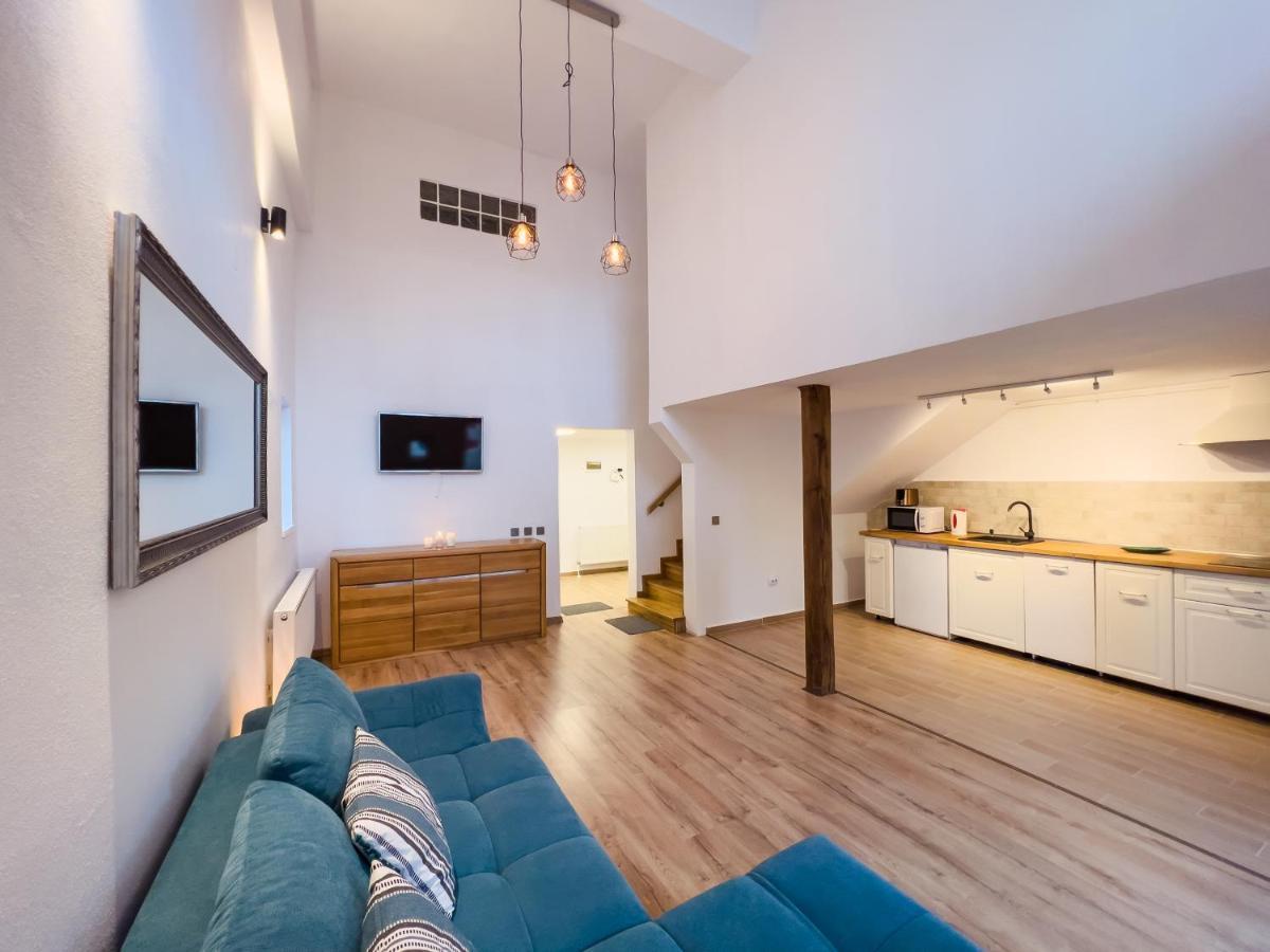 Family Apartment Sighisoara Ngoại thất bức ảnh